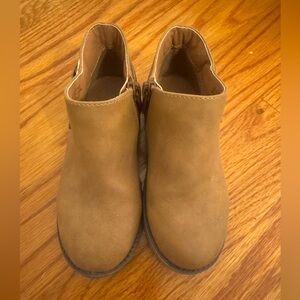 Girl’s brown boots from children’s place. Size 10